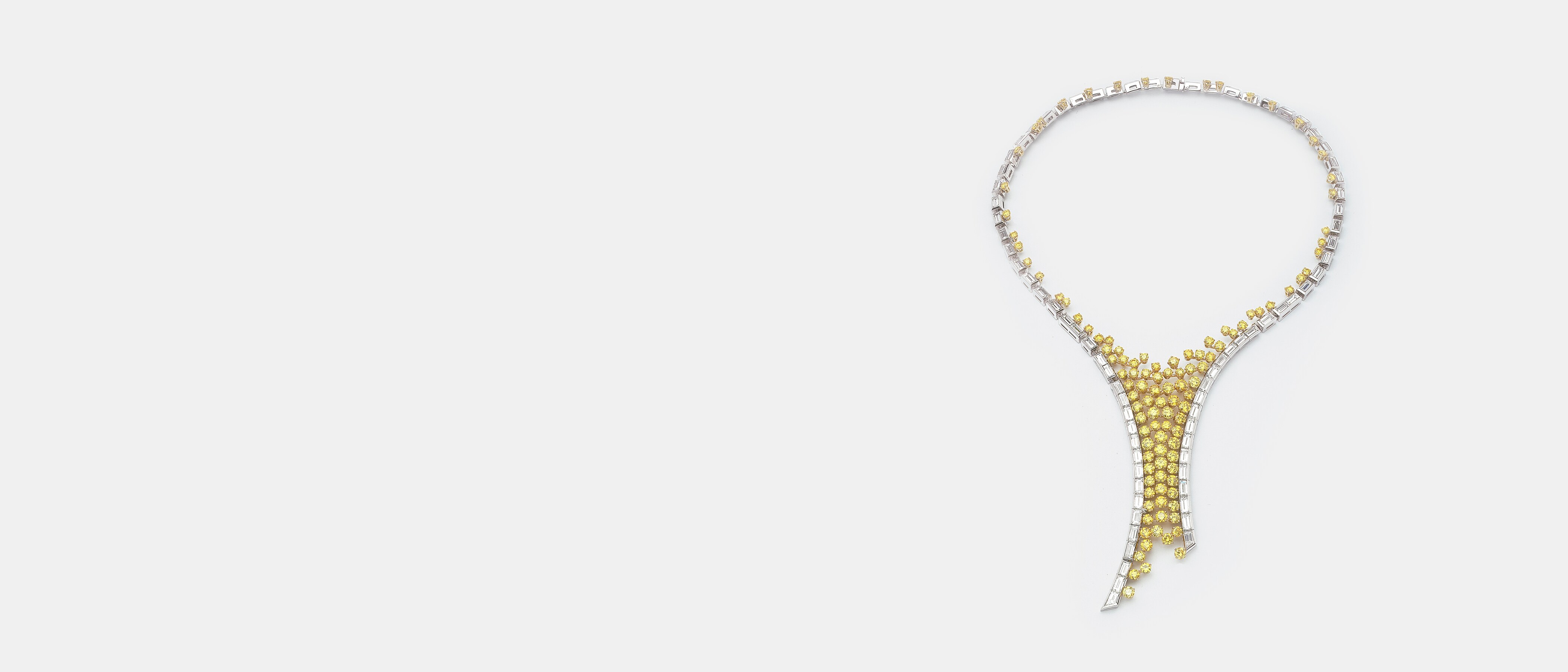 Eiffel项链。18K白金，18K黄金，白钻及黄钻。私人珍藏。