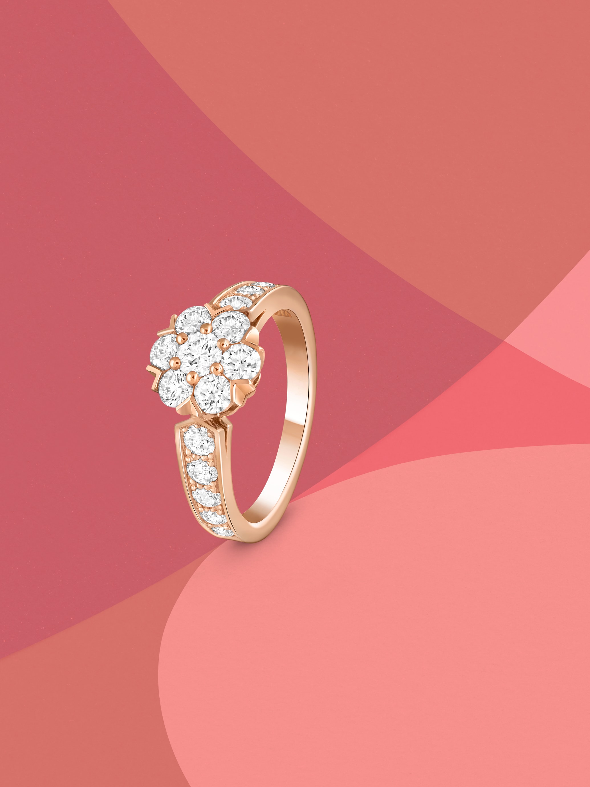 Fleurette ring, 18K rose gold, diamonds. Fleurette collection, Van Cleef & Arpels.