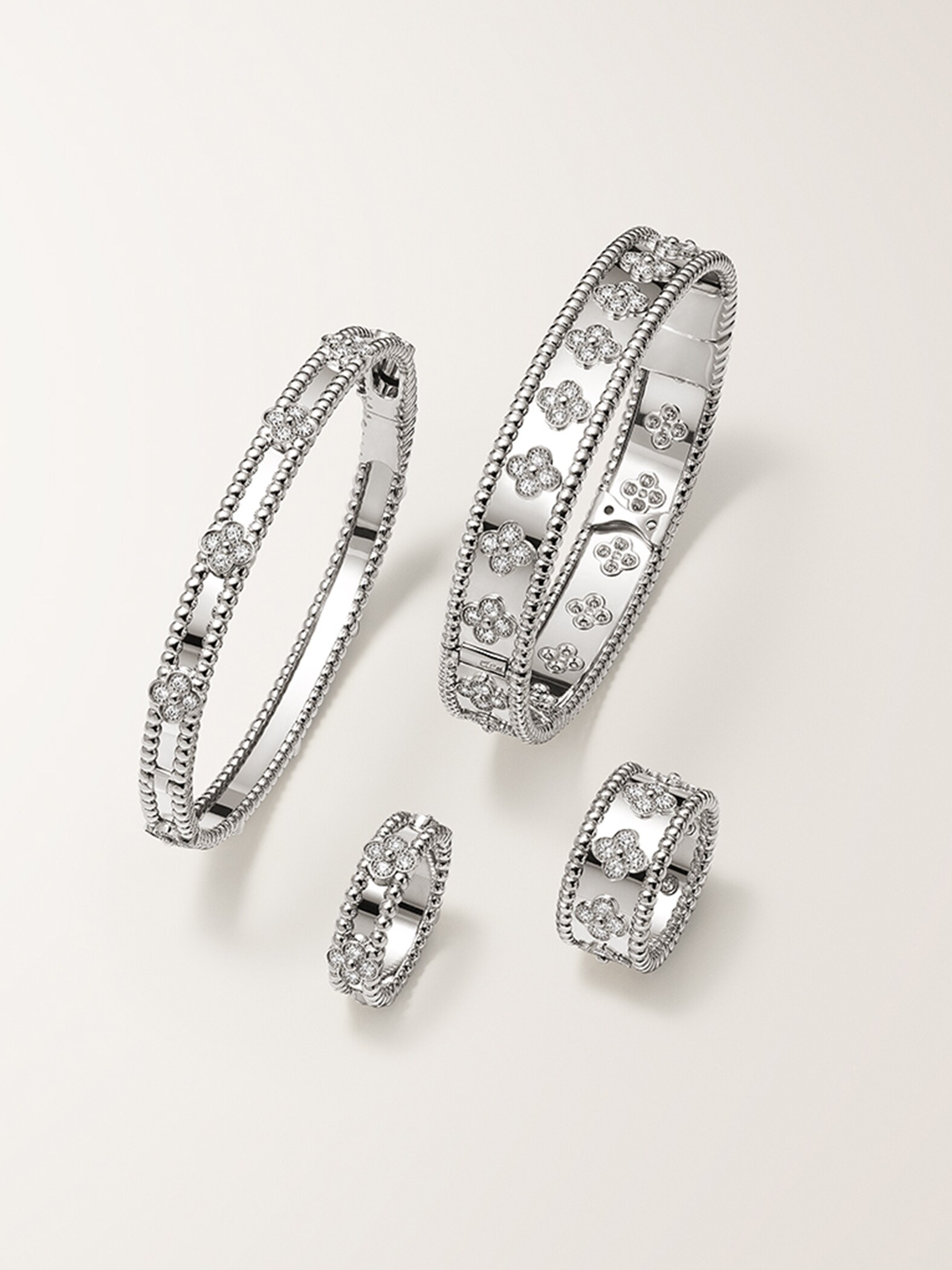 Perlée collection, Van Cleef & Arpels.