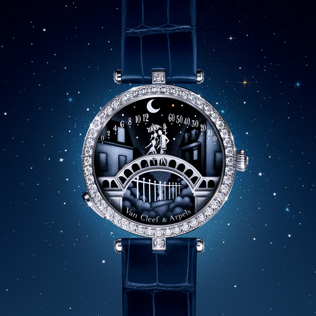 Lady Arpels Pont des Amoureux腕表。镀铑18K白金，钻石，珐琅，自动上链机械机芯，配备逆跳及按掣动画功能。Poetic Complications®诗意复杂功能腕表系列，Van Cleef & Arpels梵克雅宝。