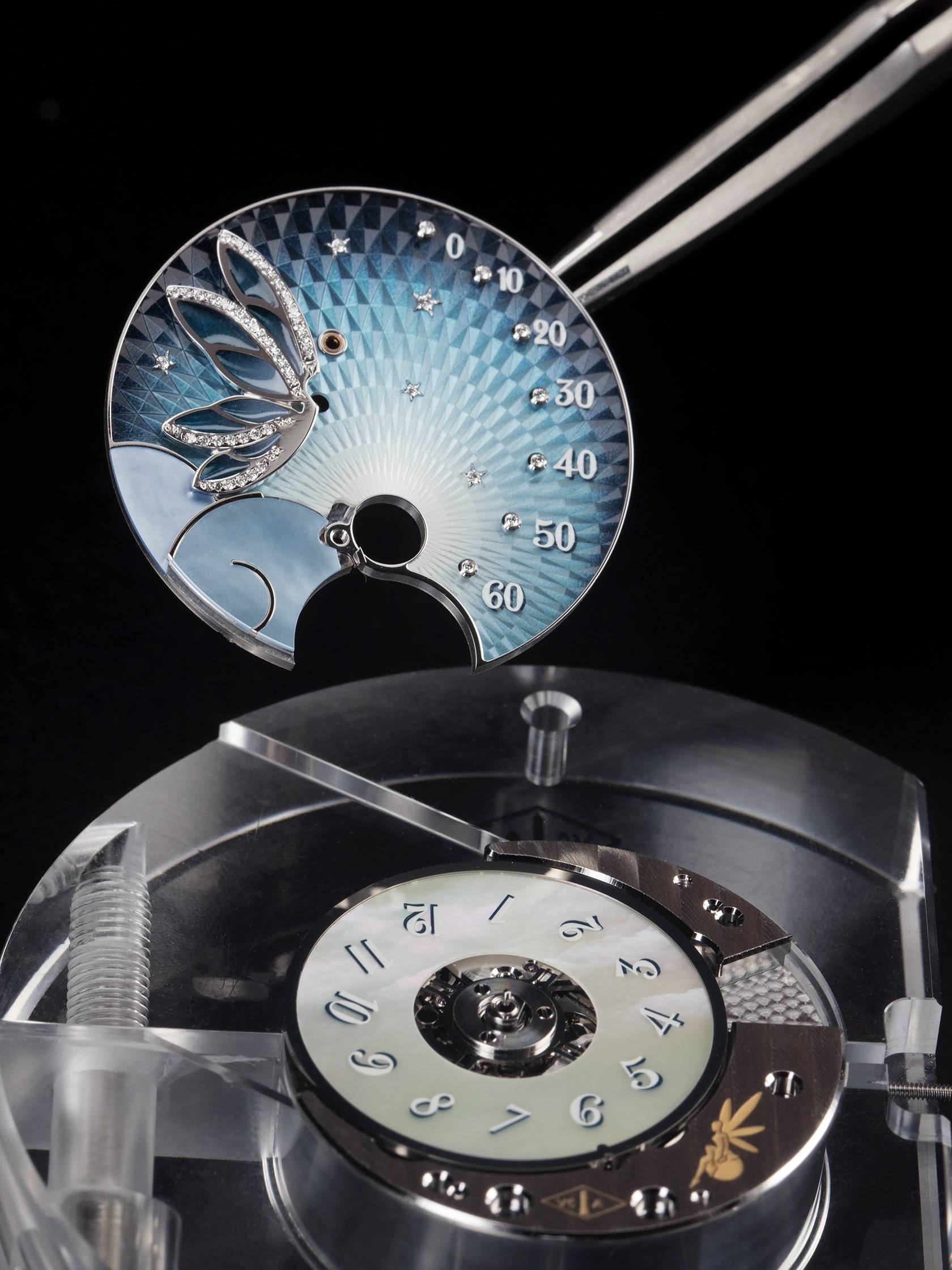 表盘组装工序。Lady Féérie腕表。Van Cleef & Arpels梵克雅宝。