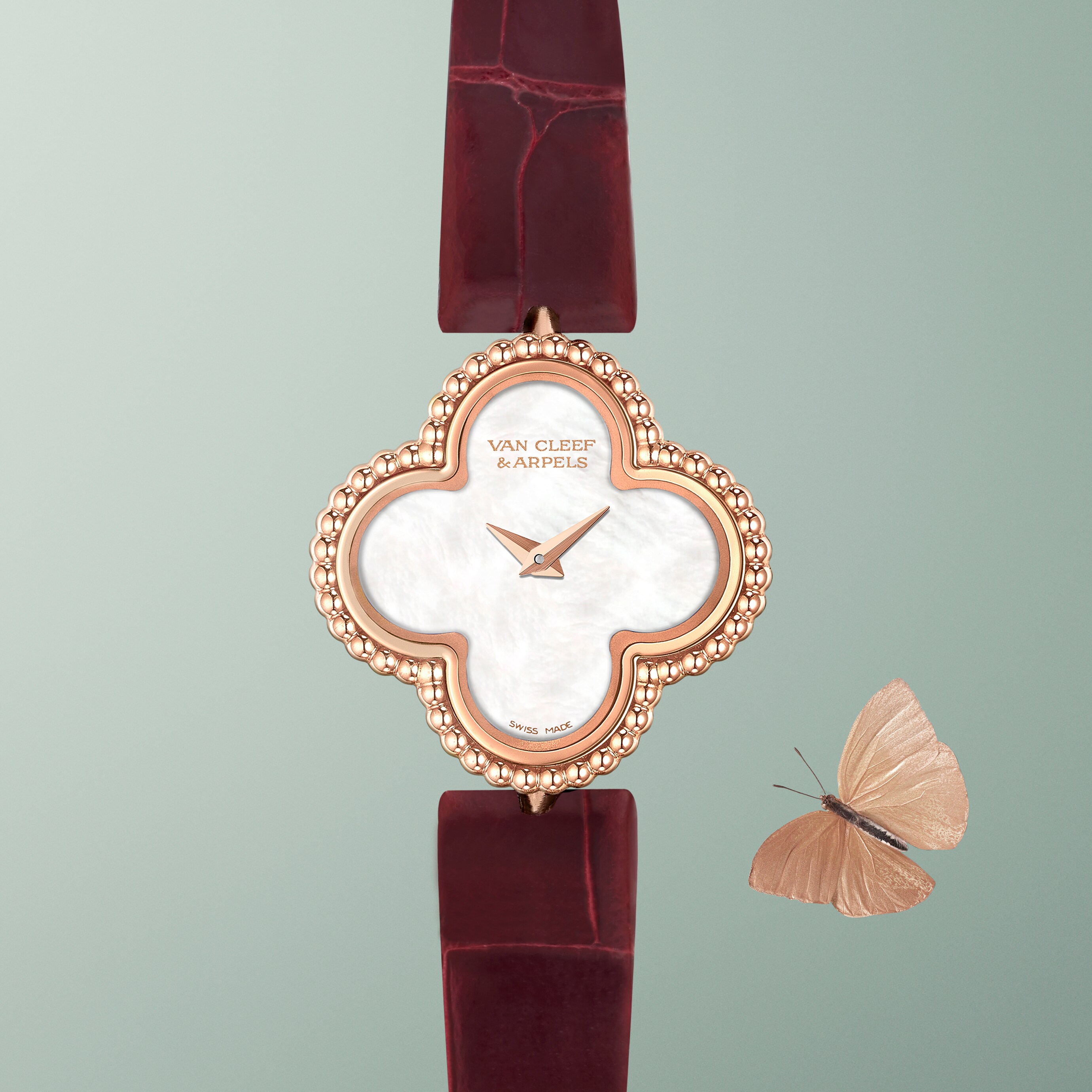 Sweet Alhambra腕表，吊坠表，玫瑰金，珍珠母贝，钻石。Alhambra®四叶幸运系列，Van Cleef & Arpels梵克雅宝。