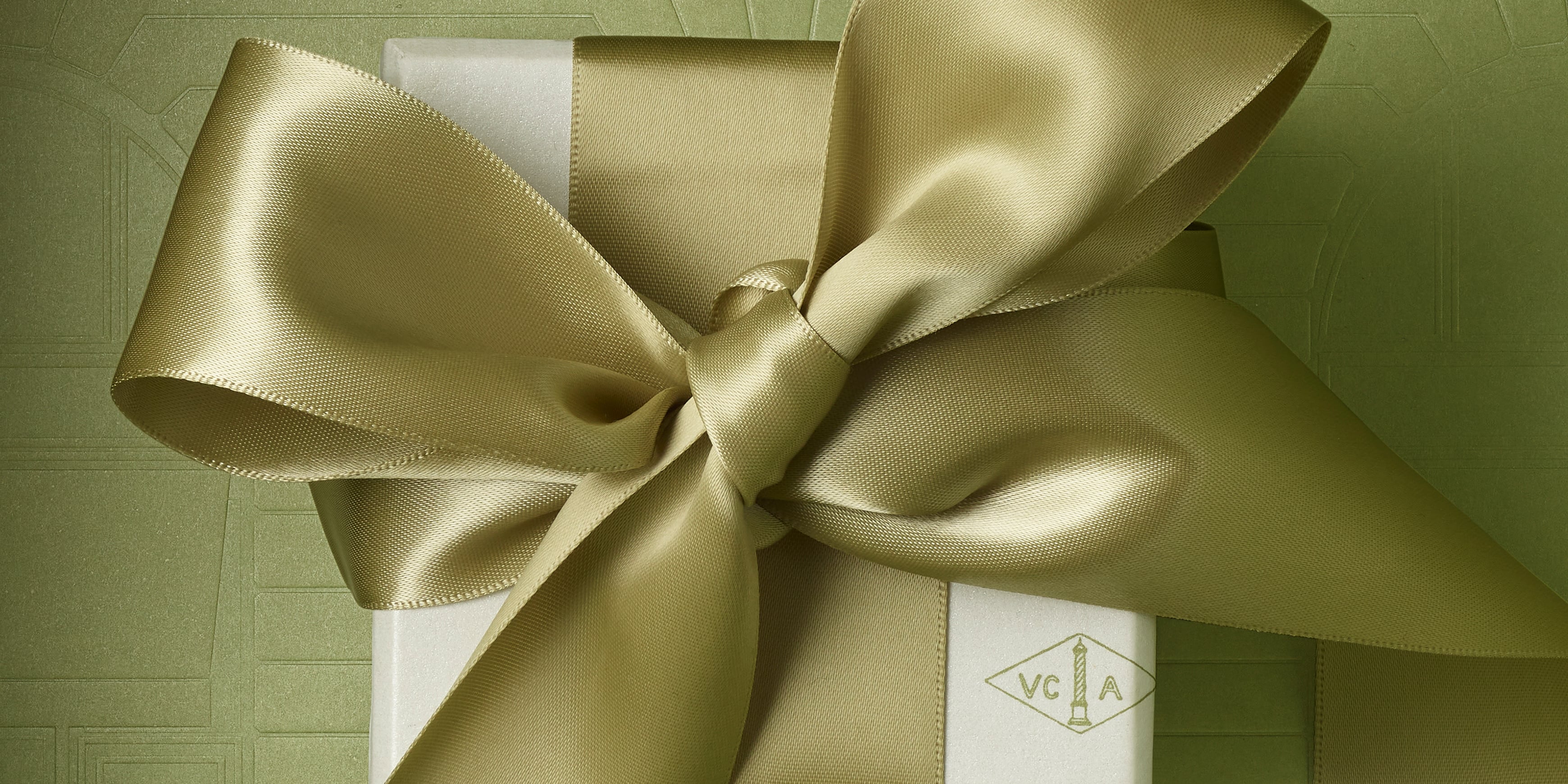 Van Cleef & Arpels梵克雅宝电商包装