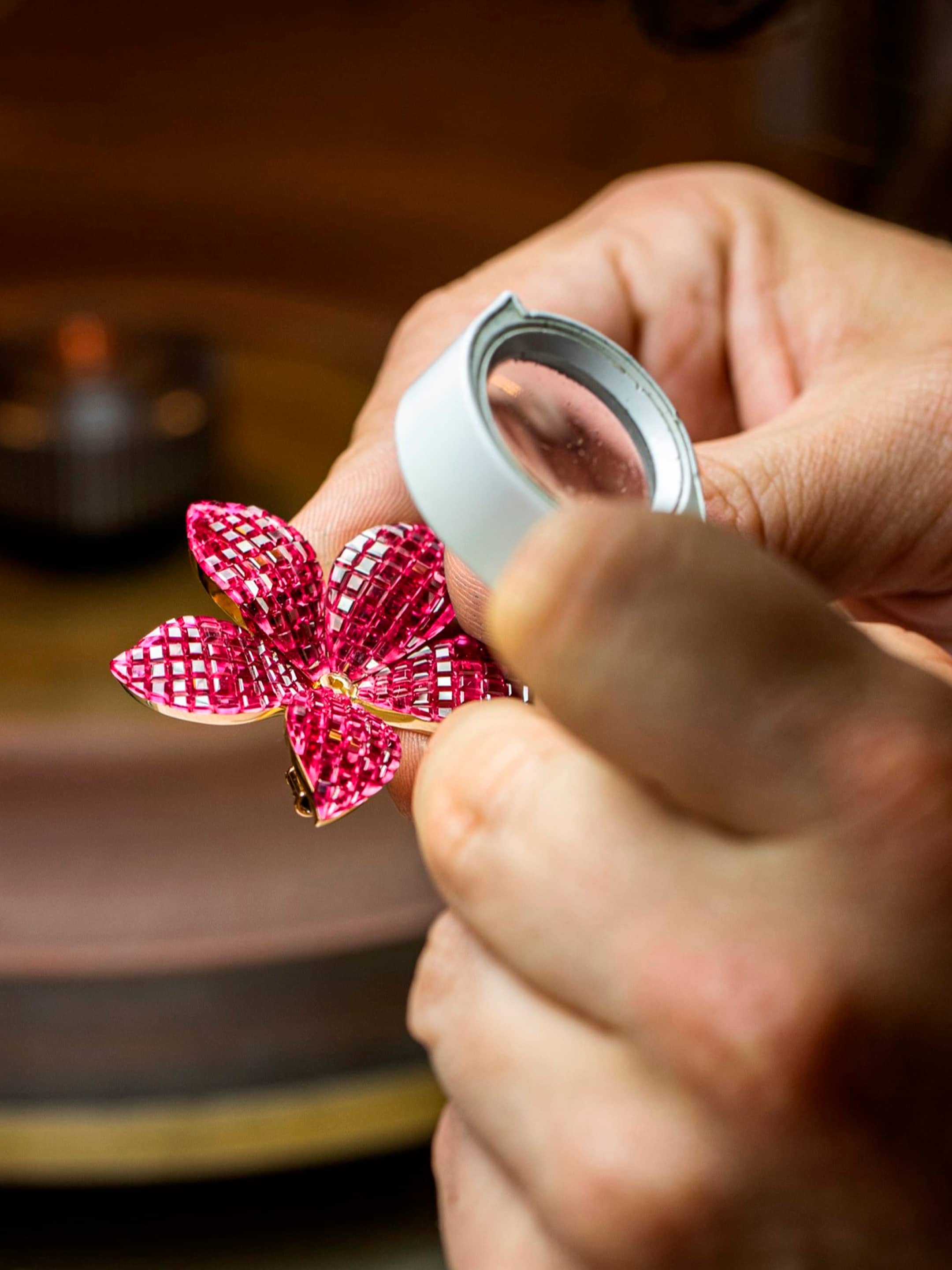 Stones, Van Cleef & Arpels