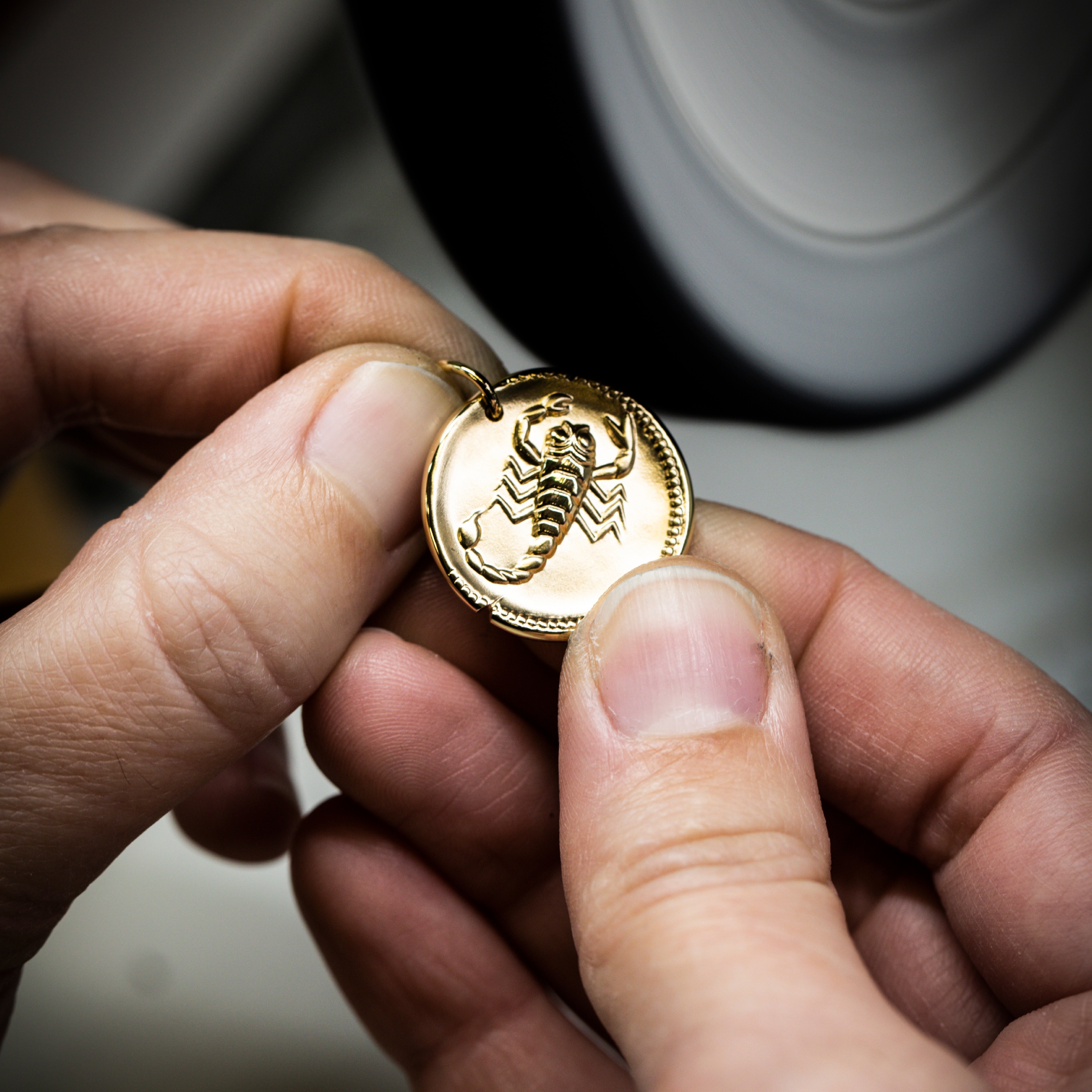 Zodiaque medal Scorpii (Scorpio), 18K yellow gold. Zodiaque collection, Van Cleef & Arpels.