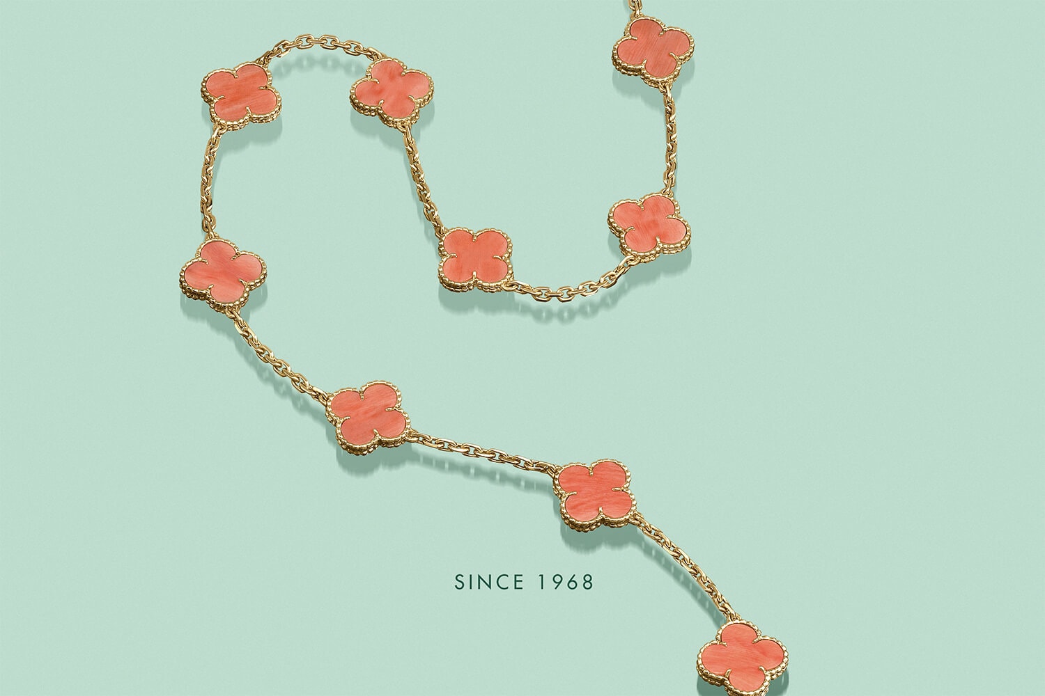 Alhambra - Van Cleef & Arpels梵克雅宝历代珍藏展览室