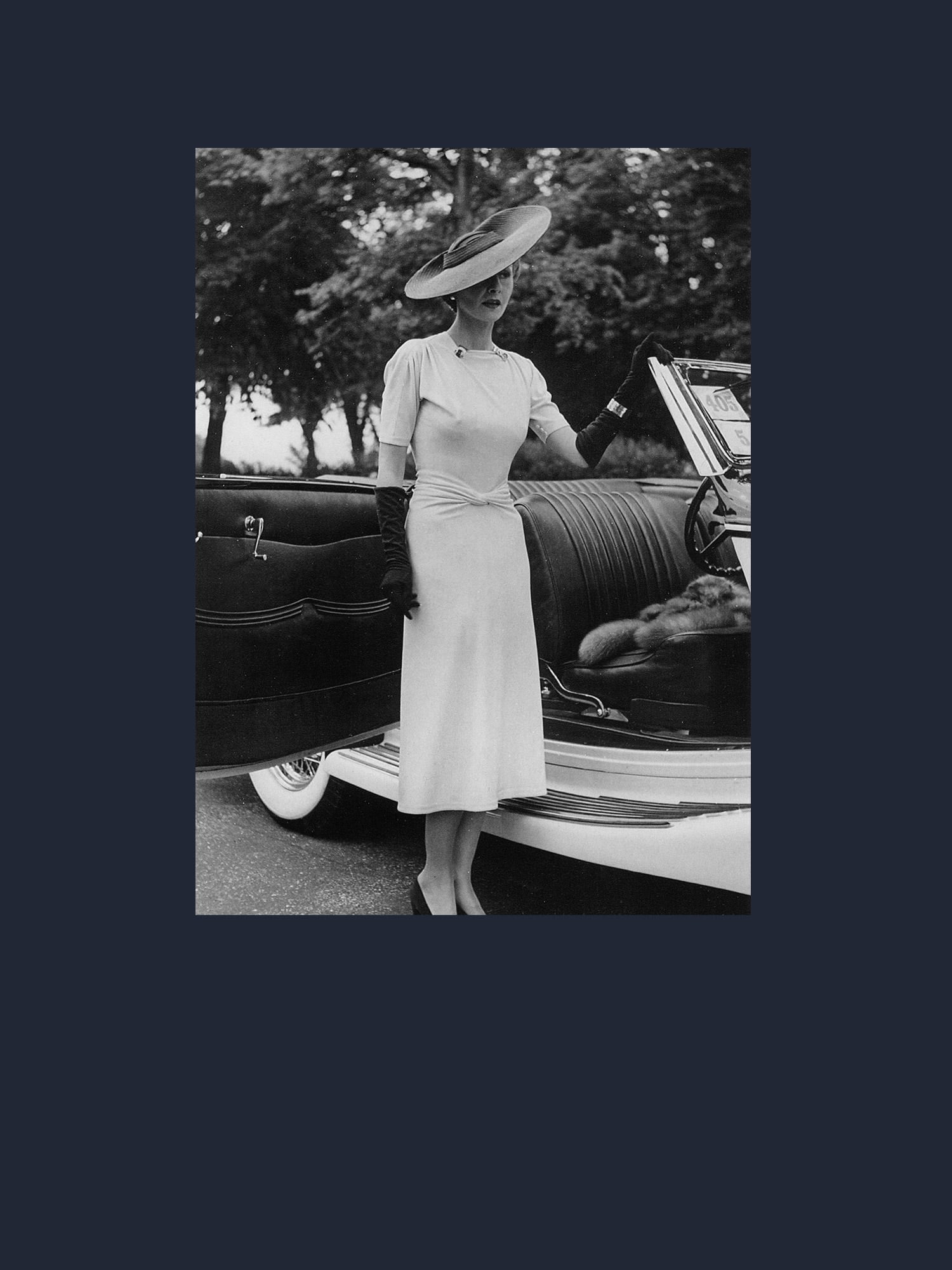 루도 클립 및 브레이슬릿을 착용한  헬렌 오스트로프스카 -  세베르제(Séeberger)의 사진, 1937년